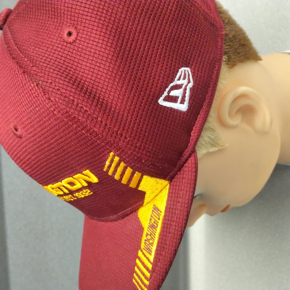 Licenced NFL cap - Picture 2 of 6